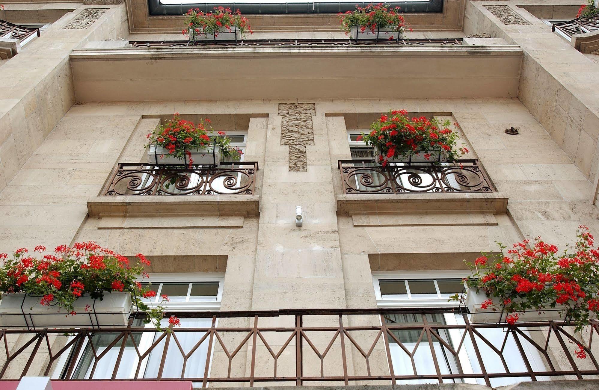 Hotel Perrin - Former Carlton Luxembourg Exterior photo